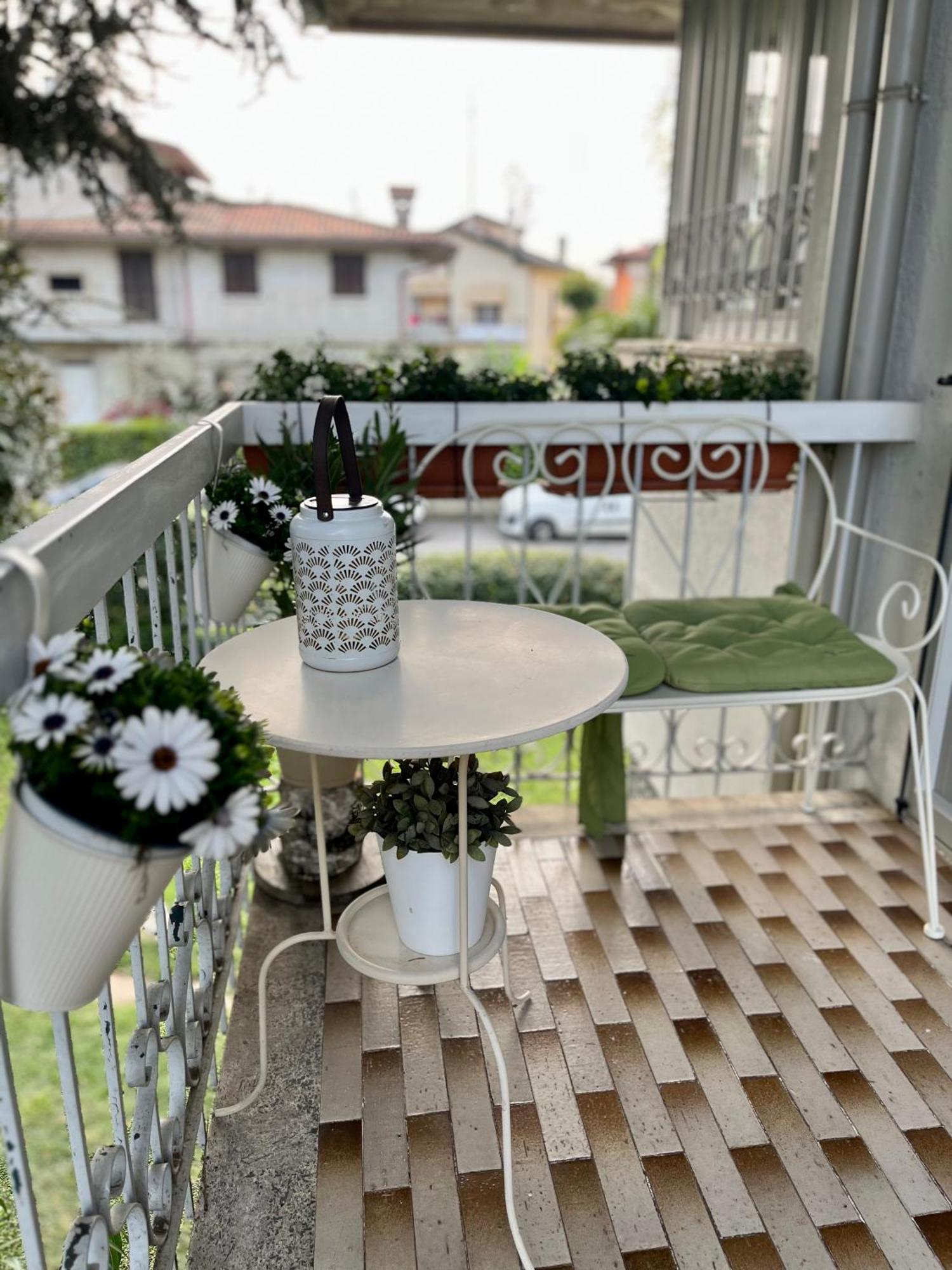 Your Familyapartment In Sirmione Exterior foto