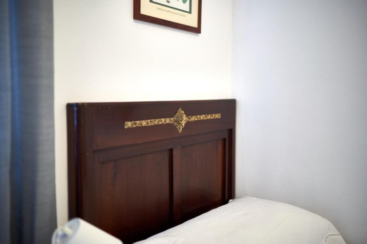Your Familyapartment In Sirmione Exterior foto